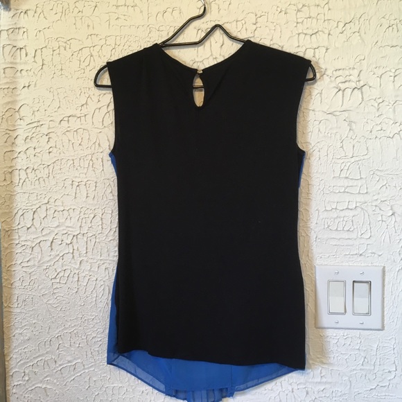 Small Blue Worthington Blouse with Ruffle - Picture 4 of 7